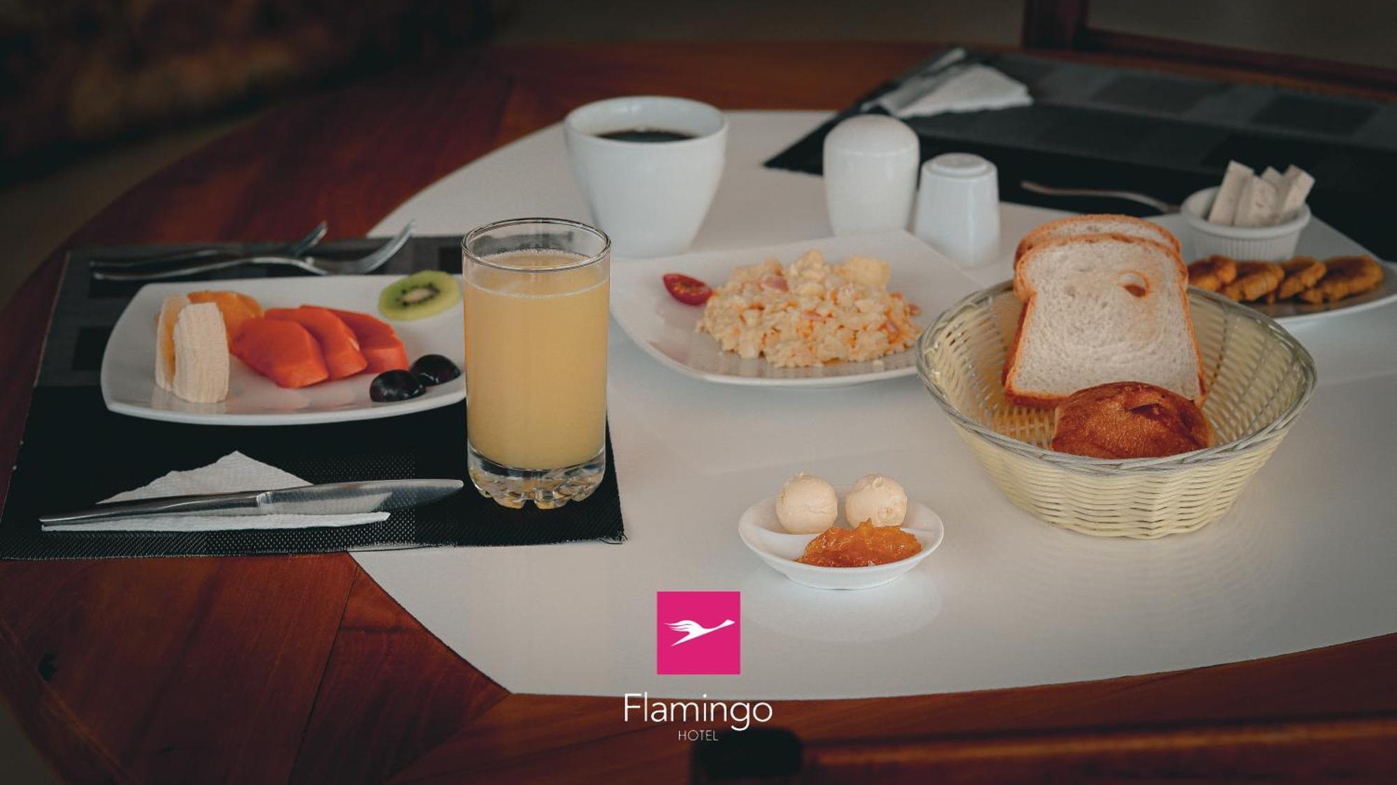 Flamingo 3*